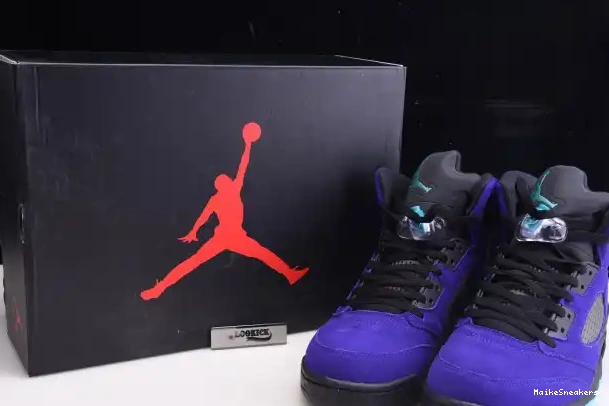 MaikeSneakers Air Retro 136027-500 Jordan Alternate Grape 5 0323